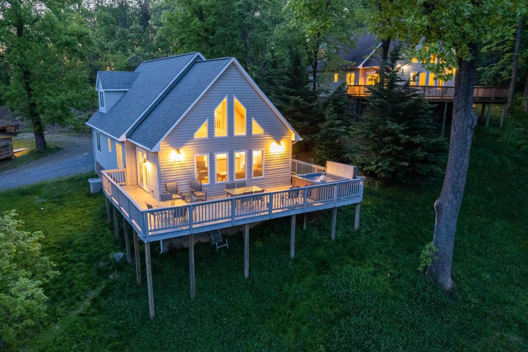 Love Ridge Mountain Lodging Lyndhurst Extérieur photo