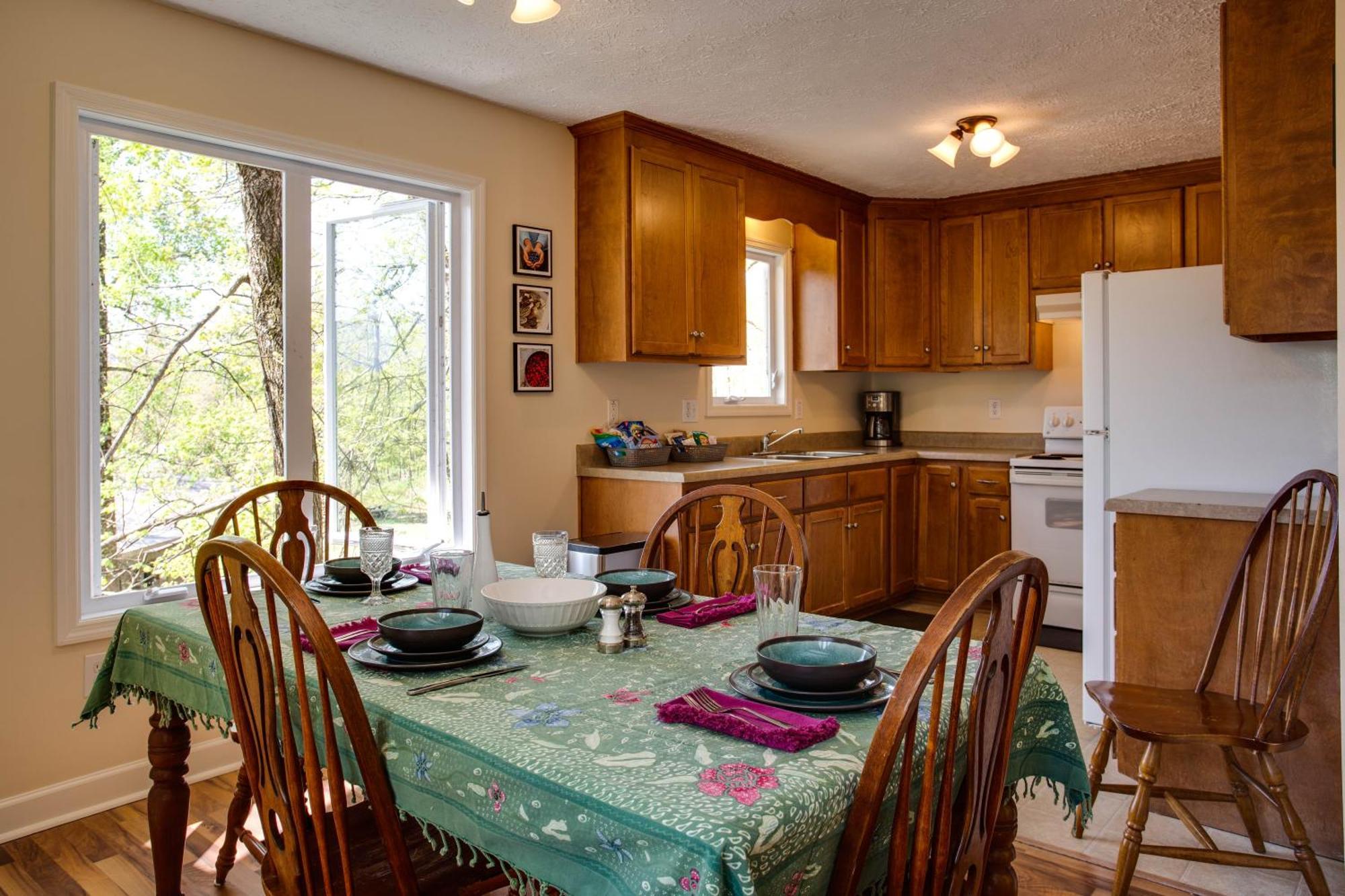 Love Ridge Mountain Lodging Lyndhurst Extérieur photo