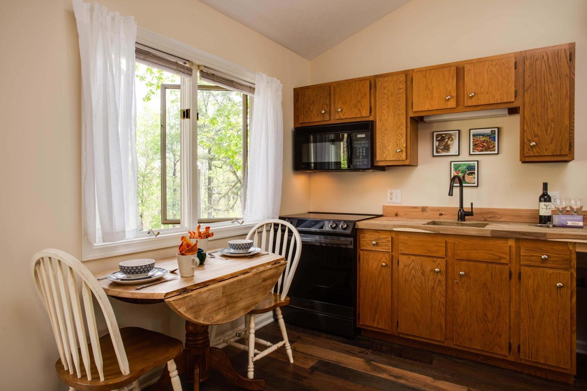 Love Ridge Mountain Lodging Lyndhurst Extérieur photo